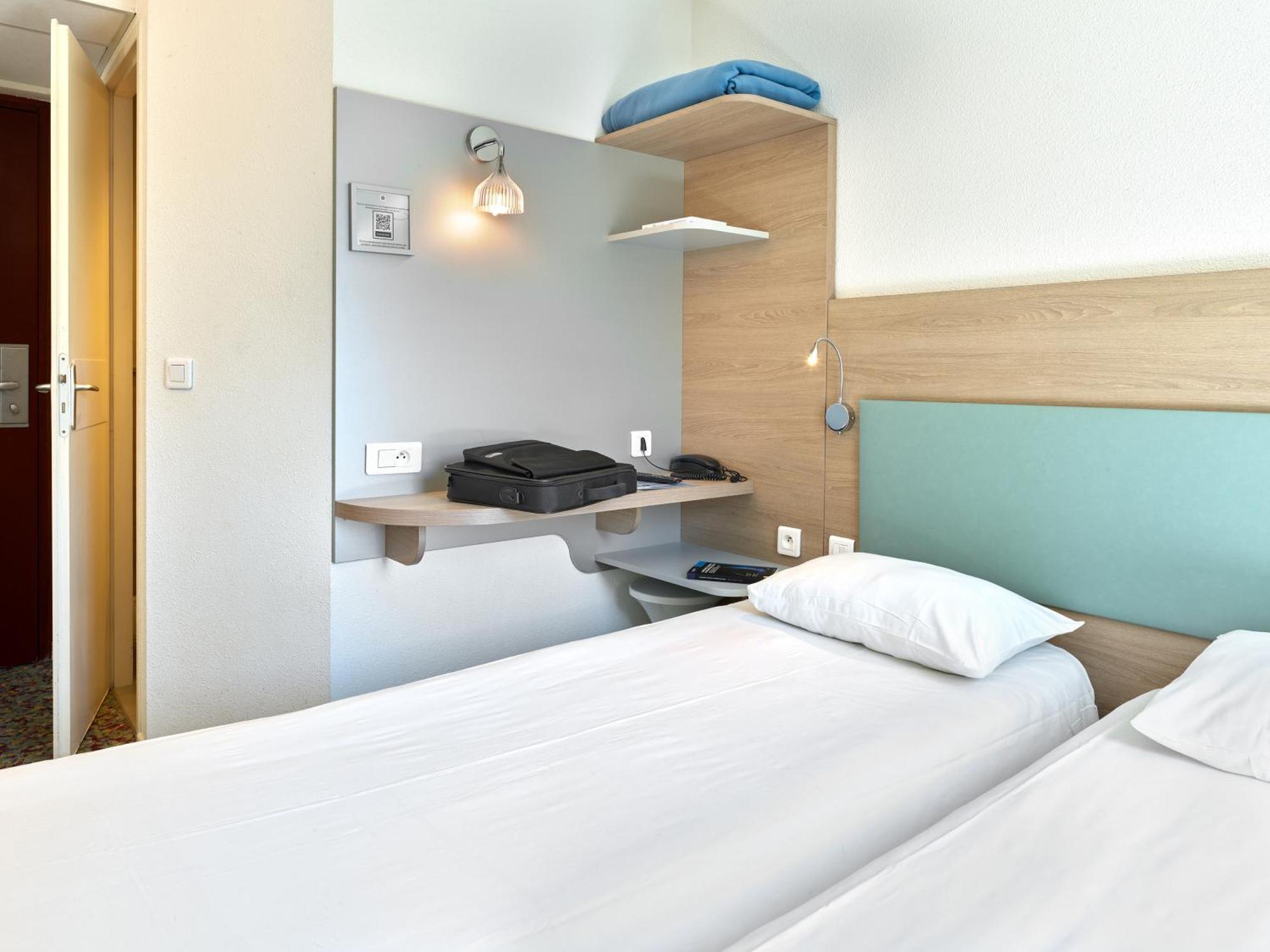 Hotel Revotel Nancy Centre Gare Et Congres Екстер'єр фото